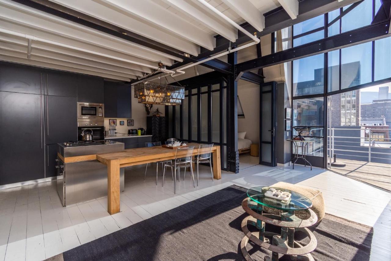 Luxury Penthouse In Wolroy House Lägenhet Kapstaden Exteriör bild