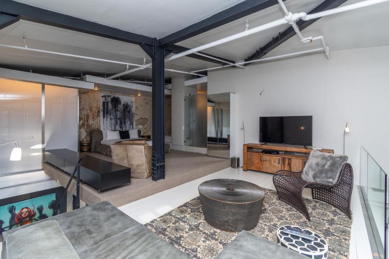 Luxury Penthouse In Wolroy House Lägenhet Kapstaden Exteriör bild