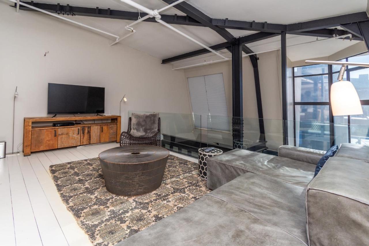 Luxury Penthouse In Wolroy House Lägenhet Kapstaden Exteriör bild